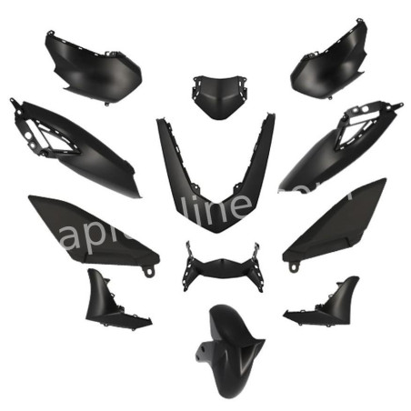PLAATSET APLUS PASSEND OP YAMAHA NMAX 21' 12-DELIG - MAT ZWART